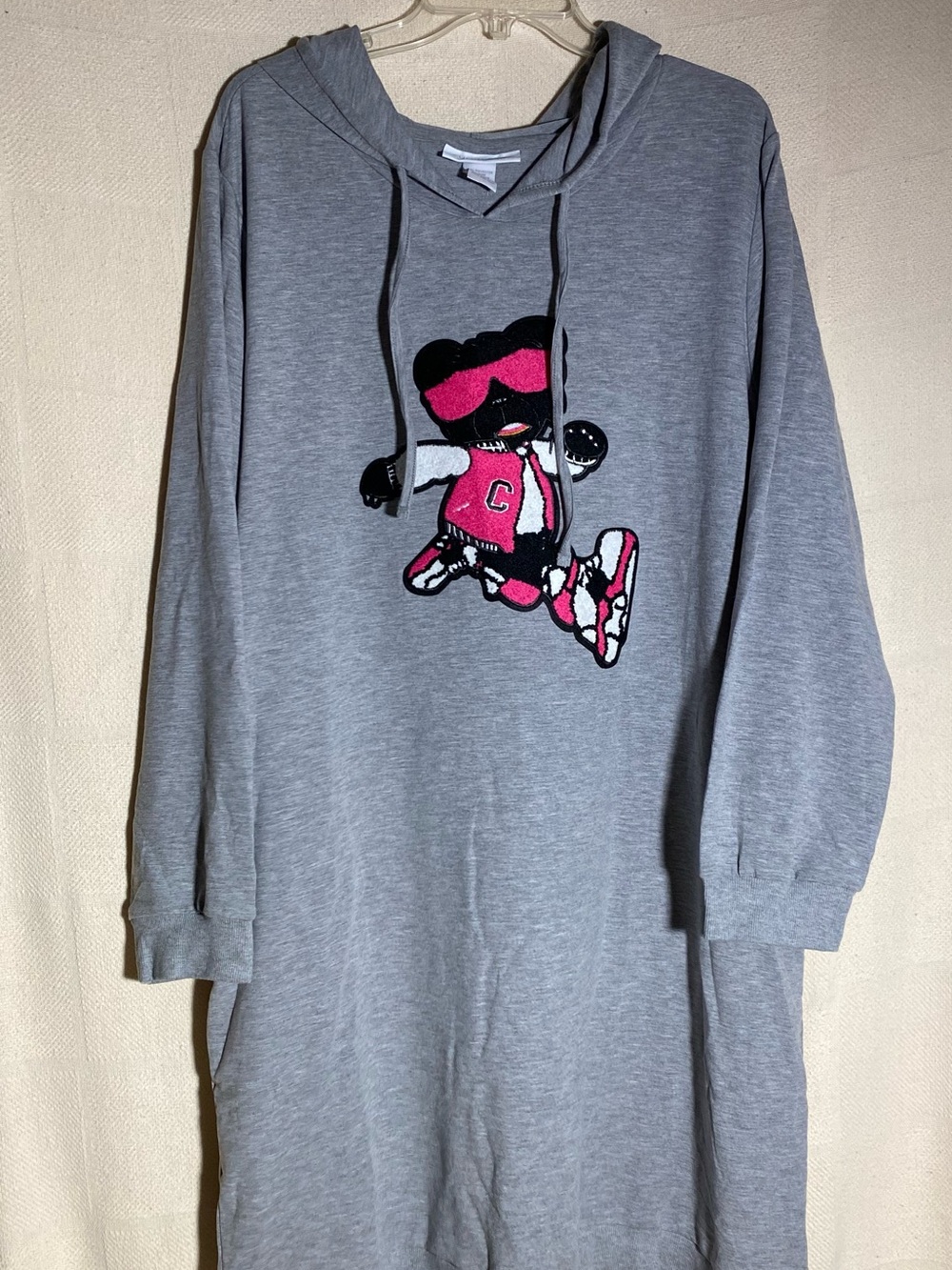 Gray Hooded Sweatshirt Dress with Hip Hop Streetwear Bear Graphic